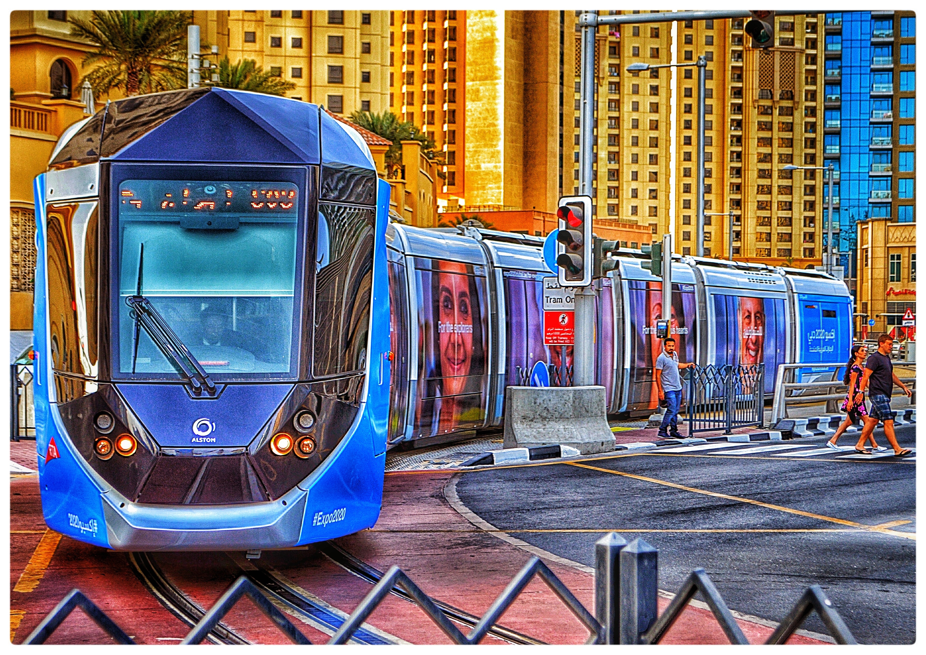 How Investors Can Navigate the Volatility of the Dubai Real Estate Market.
